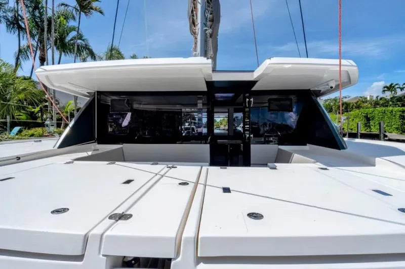 Tiana Yacht Photos Pics 