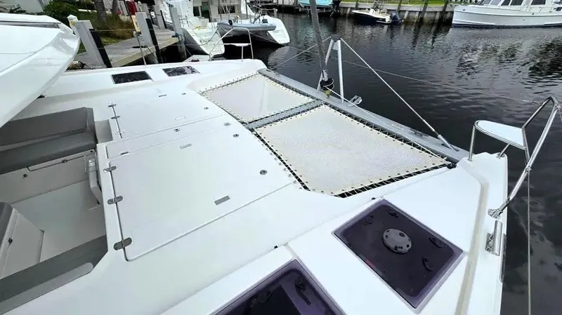 Tiana Yacht Photos Pics 