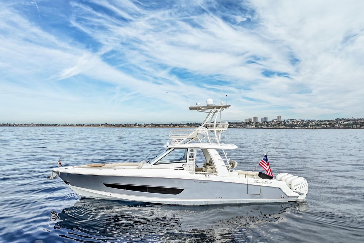 2018 Boston Whaler 42 