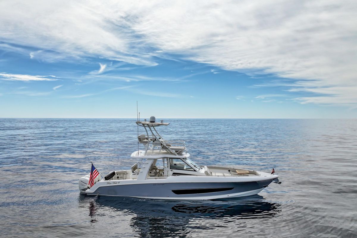 2018 Boston Whaler 42 