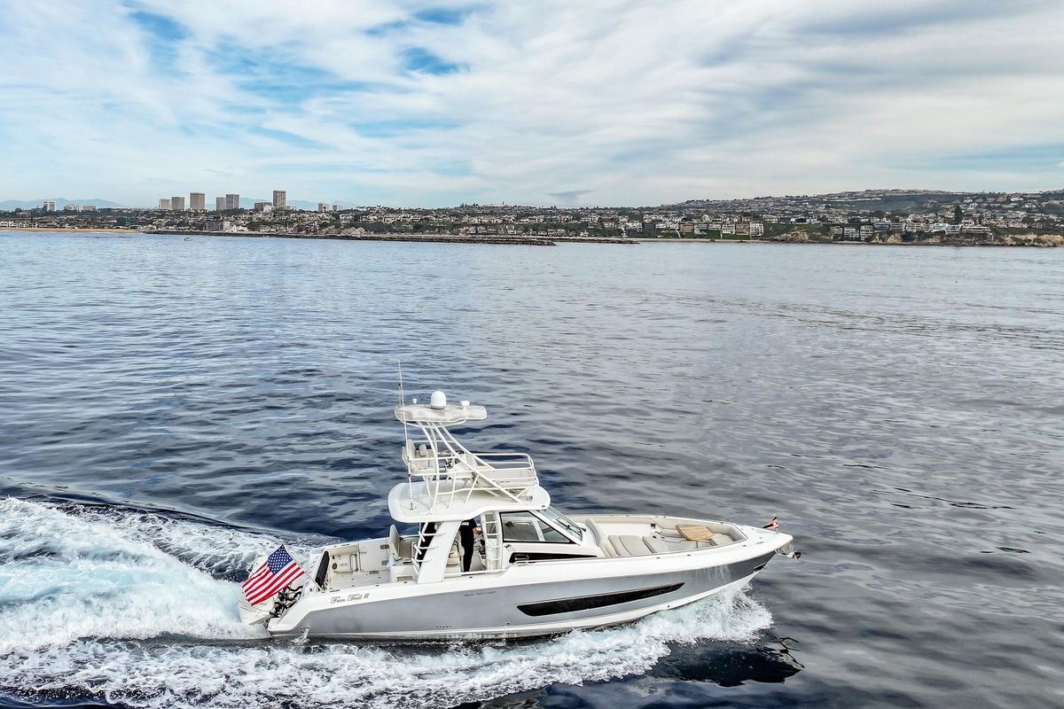 2018 Boston Whaler 42 
