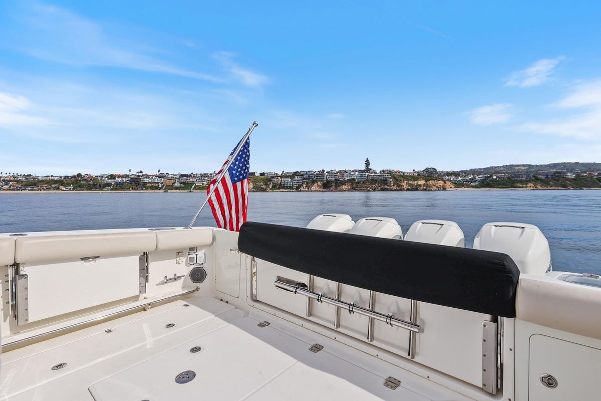 2018 Boston Whaler 42 