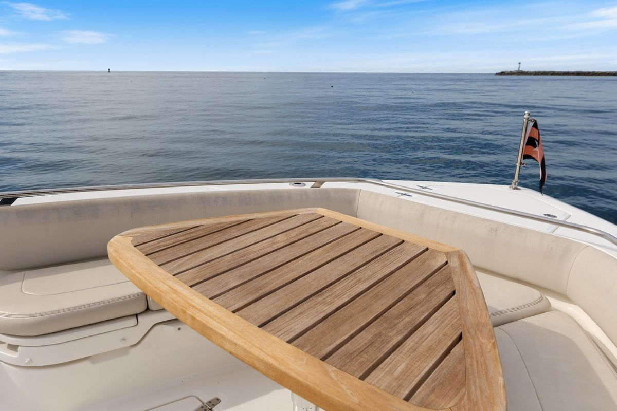 2018 Boston Whaler 42 