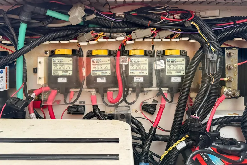 Fan Tail III Yacht Photos Pics Electrical wiring and components inside a 2018 Boston Whaler 420 Outrage boat.