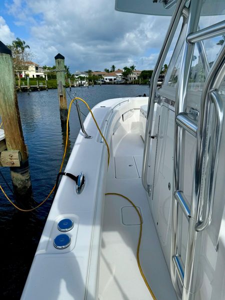 2015 Invincible 36' OPEN FISHERMAN