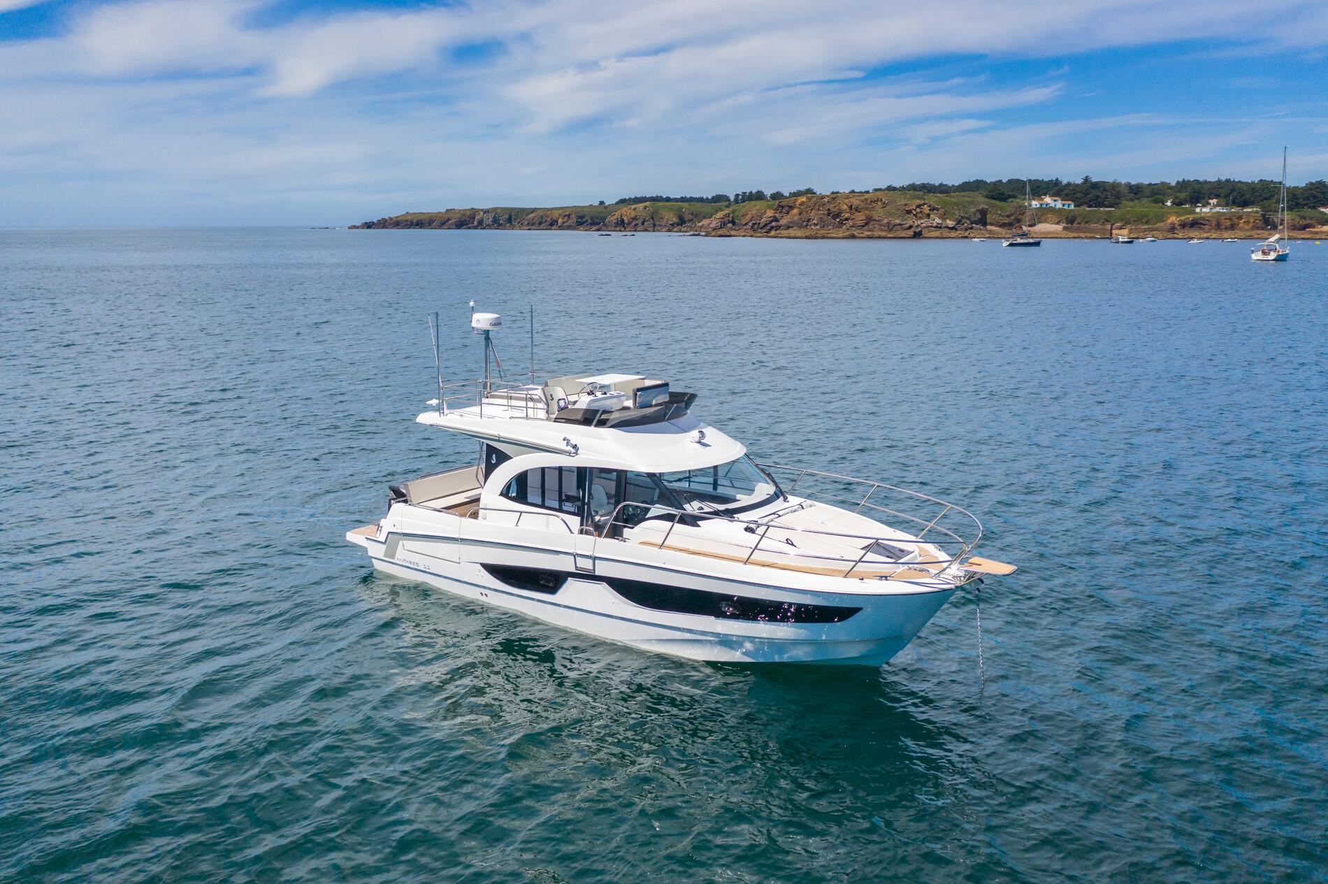 2024 Beneteau Antarès 11 Flybridge for sale - YachtWorld