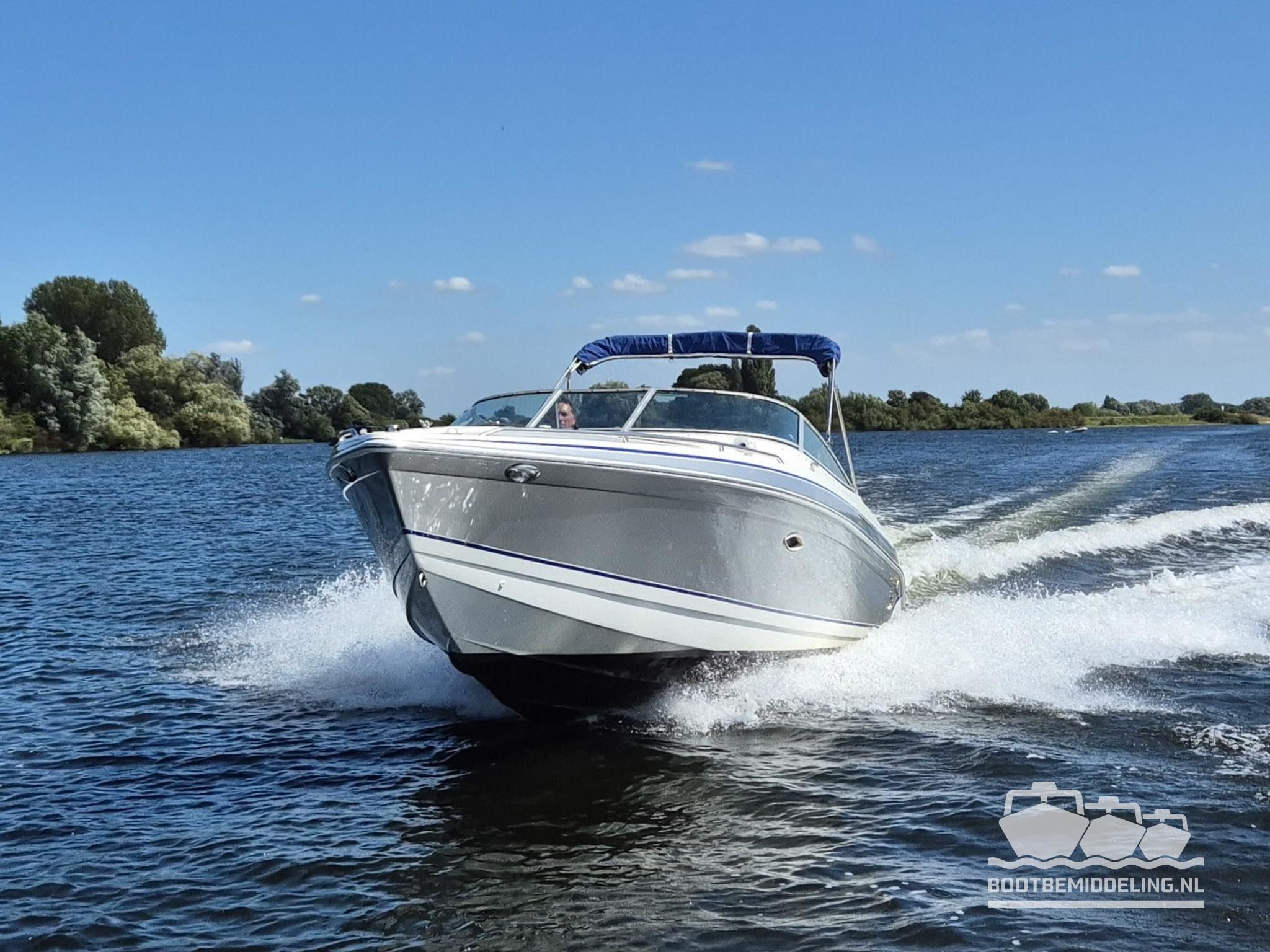 2002 Formula 260 Sun Sport