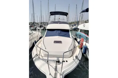 2004 Rodman 900 FLY