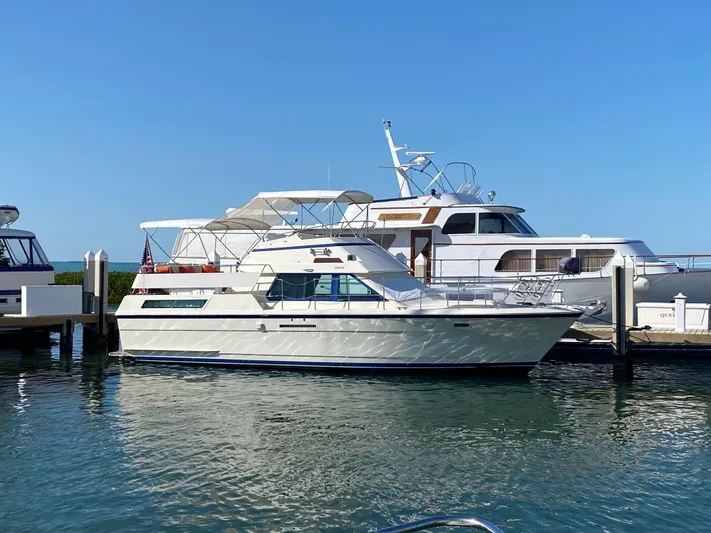 Kinnship Yacht Photos Pics 