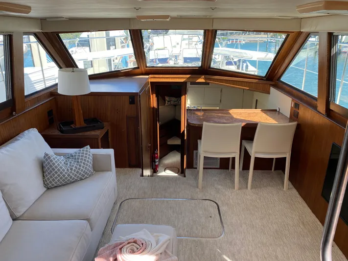 Kinnship Yacht Photos Pics 