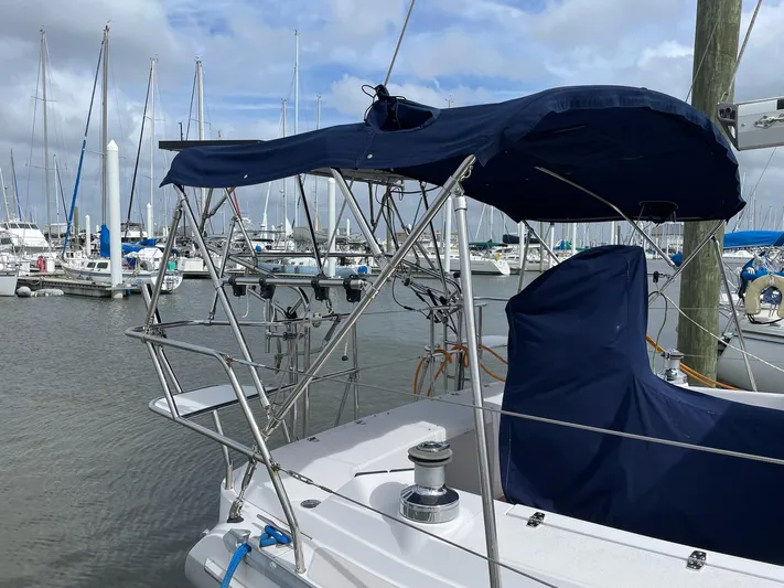 Ensenel Yacht Photos Pics 