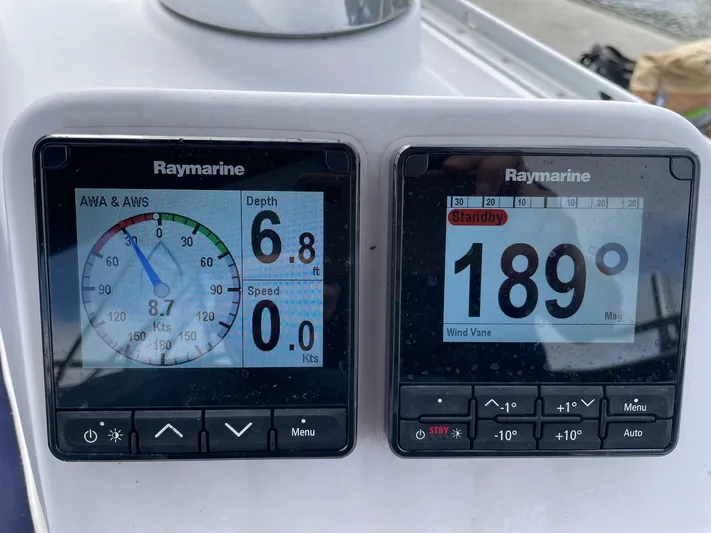 Ensenel Yacht Photos Pics 