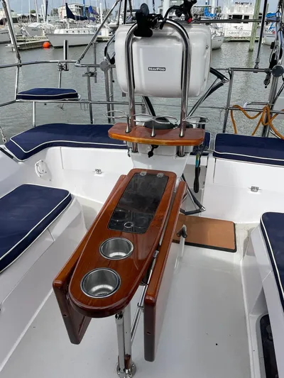 Ensenel Yacht Photos Pics 