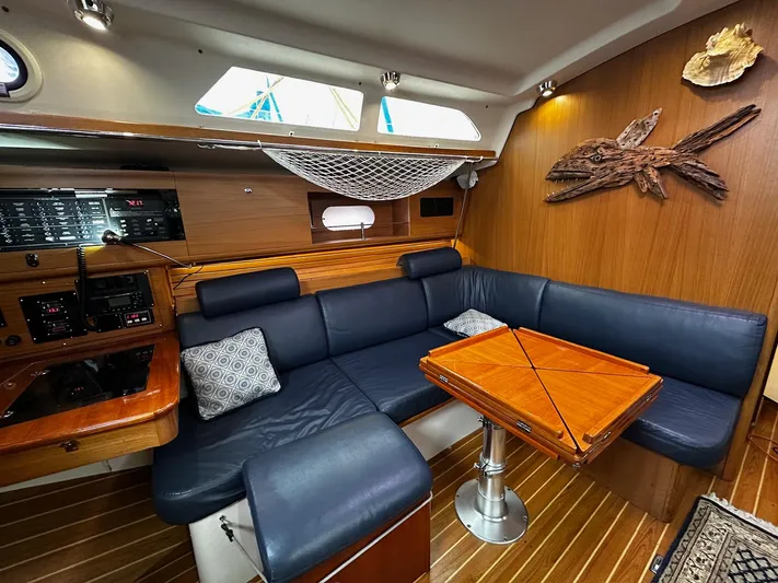 Ensenel Yacht Photos Pics 