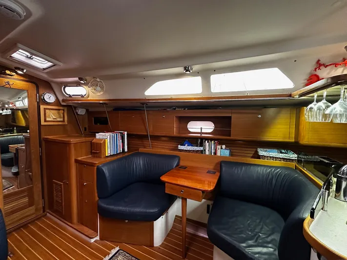 Ensenel Yacht Photos Pics 