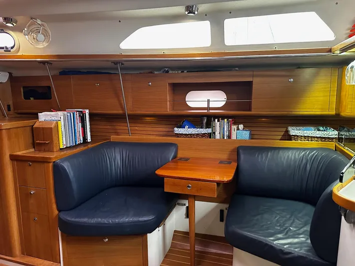 Ensenel Yacht Photos Pics 