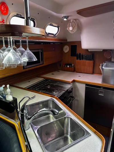 Ensenel Yacht Photos Pics 