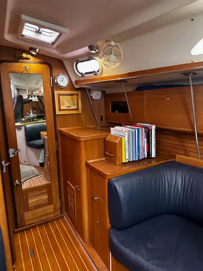 Ensenel Yacht Photos Pics 