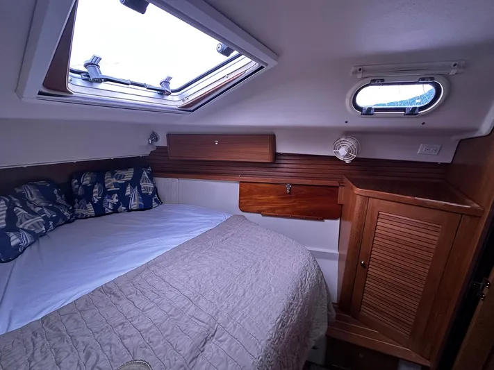 Ensenel Yacht Photos Pics 