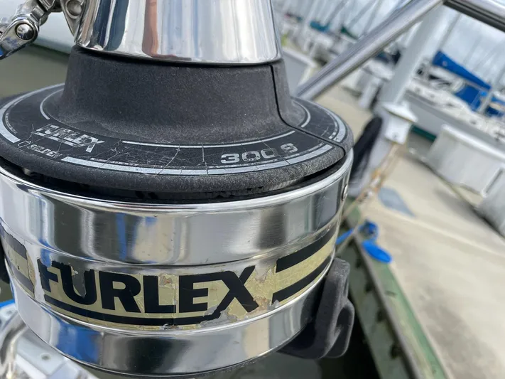 Ensenel Yacht Photos Pics 