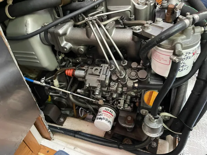 Ensenel Yacht Photos Pics 