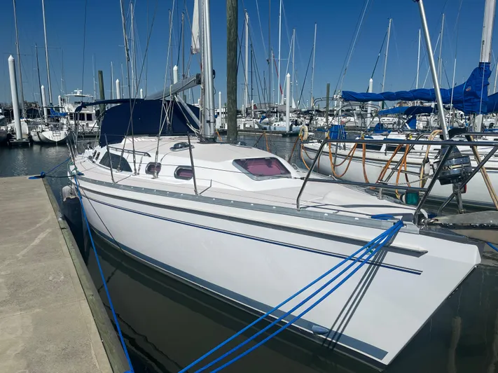 Ensenel Yacht Photos Pics 