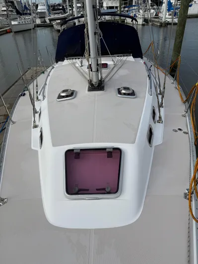 Ensenel Yacht Photos Pics 