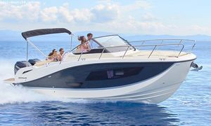 2023 Quicksilver Activ 875 Sundeck