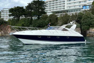 2005 Fairline Targa 43