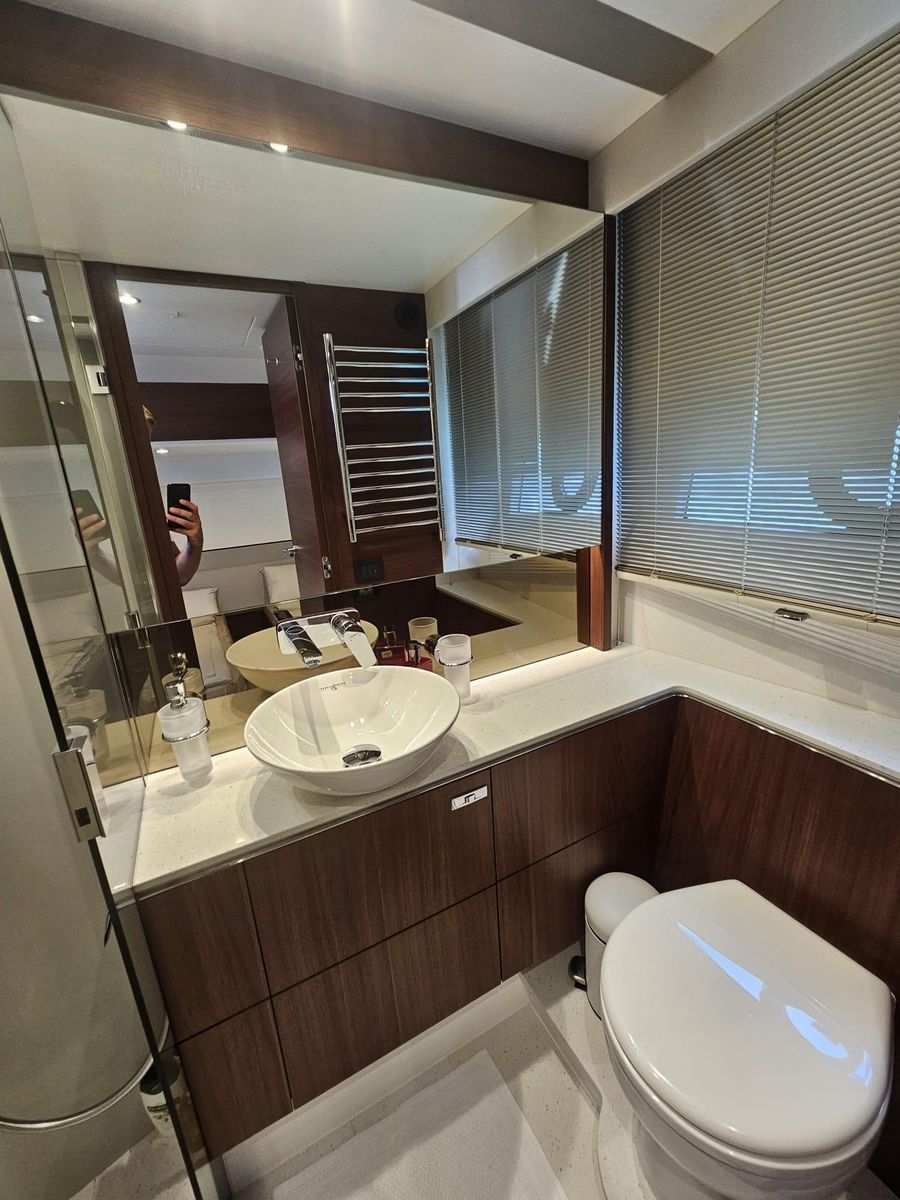 2020 Princess 62 