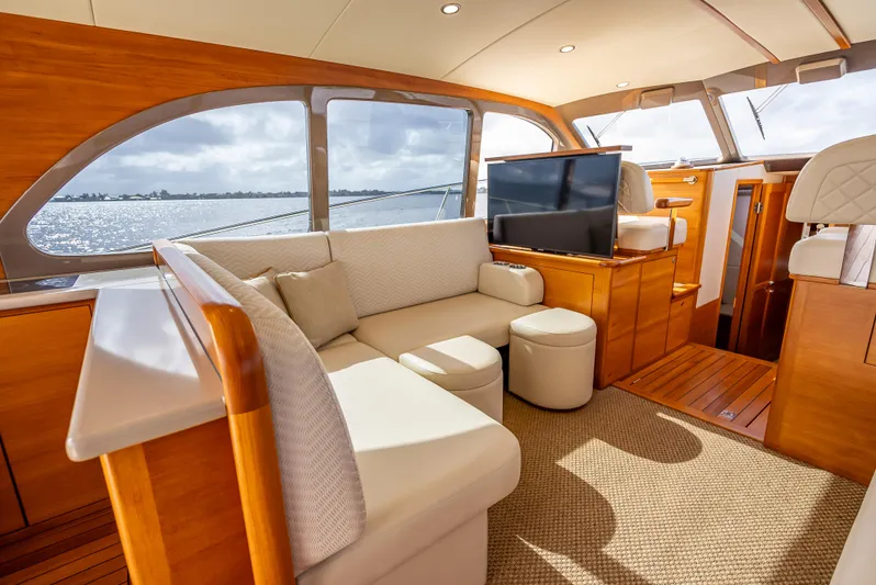 Mooretime Yacht Photos Pics 