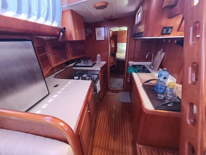 Taita I Yacht Photos Pics 