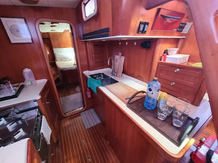 Taita I Yacht Photos Pics 