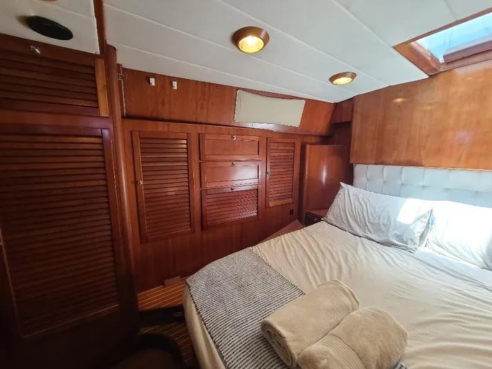 Taita I Yacht Photos Pics 