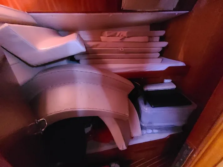 Taita I Yacht Photos Pics 