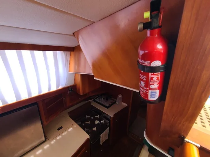 Taita I Yacht Photos Pics 