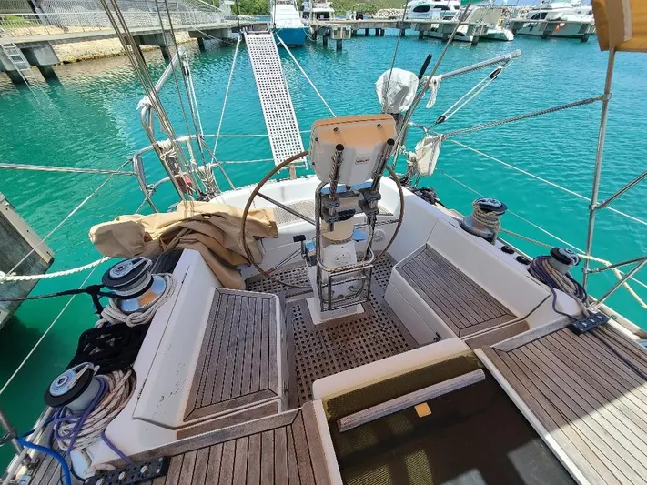 Taita I Yacht Photos Pics 