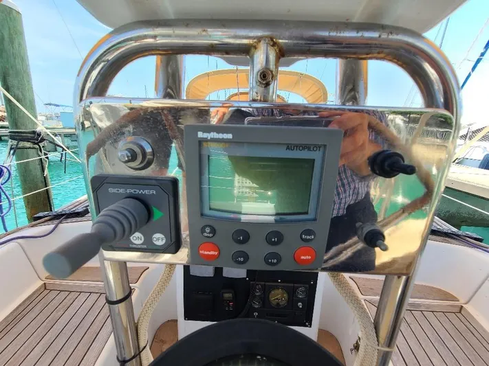 Taita I Yacht Photos Pics 