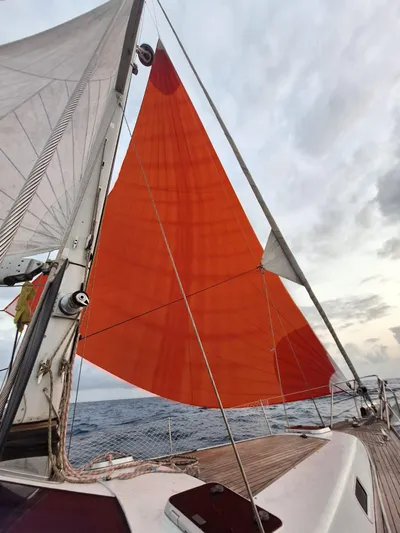 Taita I Yacht Photos Pics 