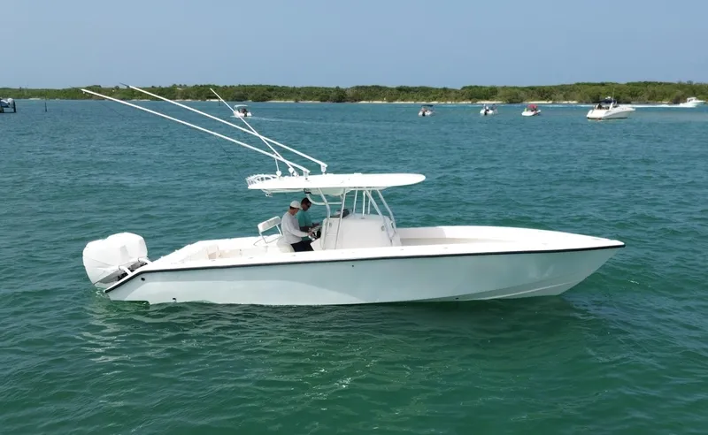 Reel Lucky Yacht Photos Pics 