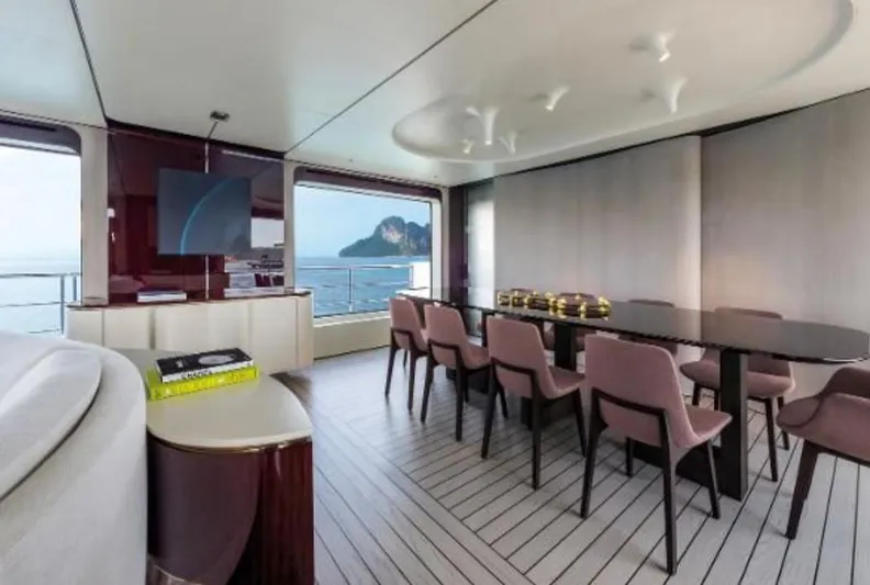 Dyamond Yacht Photos Pics 