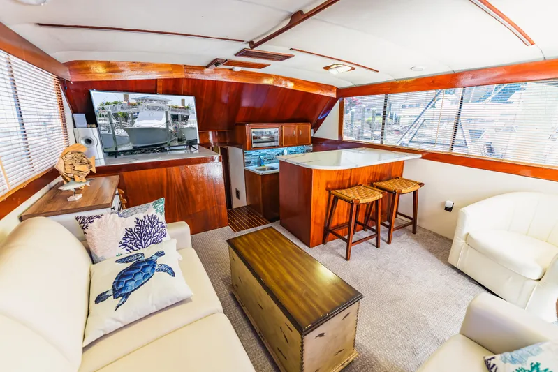  Yacht Photos Pics Luxurious interior of 1984 Ocean Yachts 46, featuring elegant seating and modern amenities.
