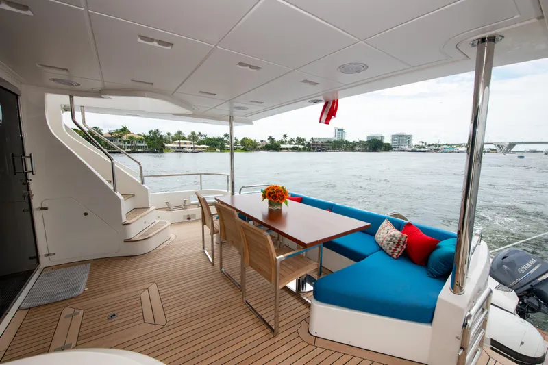 Satisfaction Yacht Photos Pics 