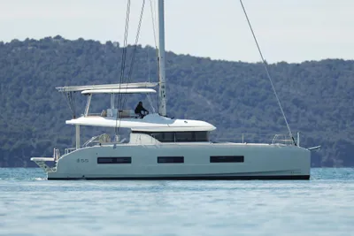 Lagoon 55