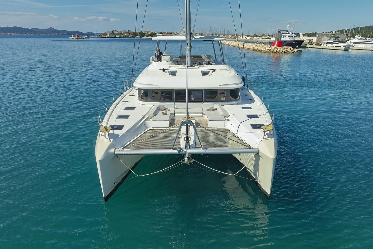 2023 Lagoon 54 