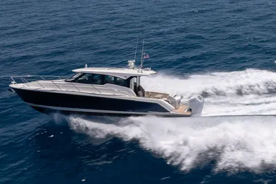 Tiara Yachts 48 LE