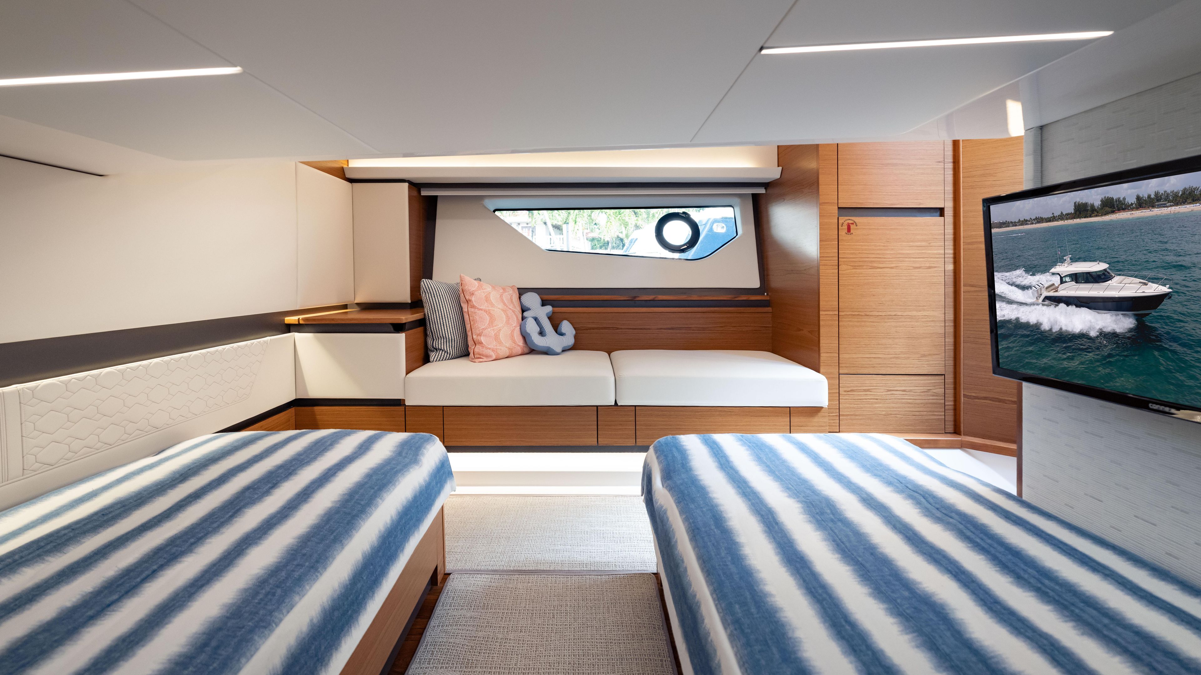 2024 Tiara Yachts 48 
