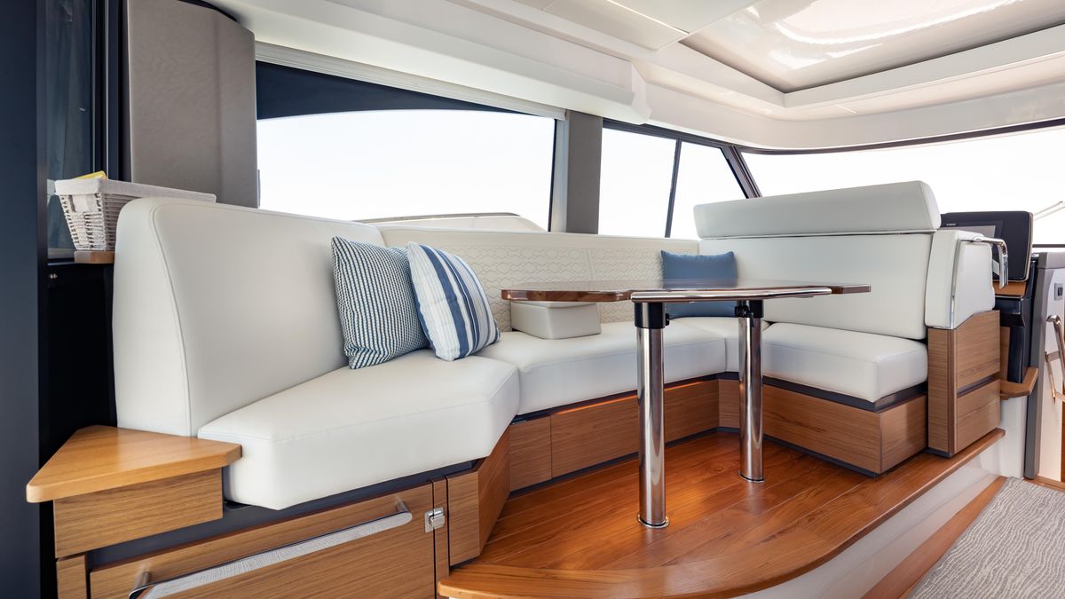 2024 Tiara Yachts 48 