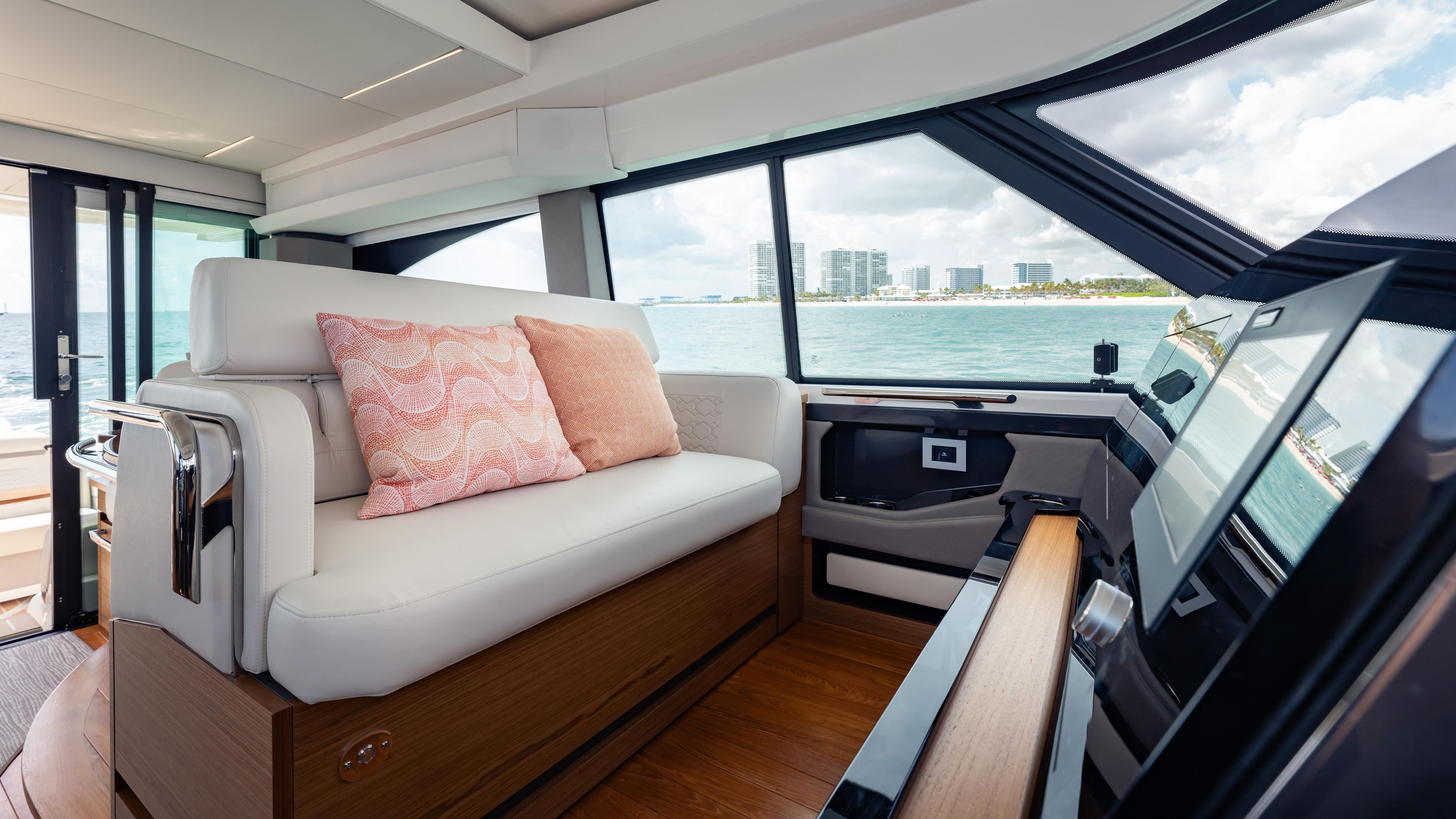 Yacht
