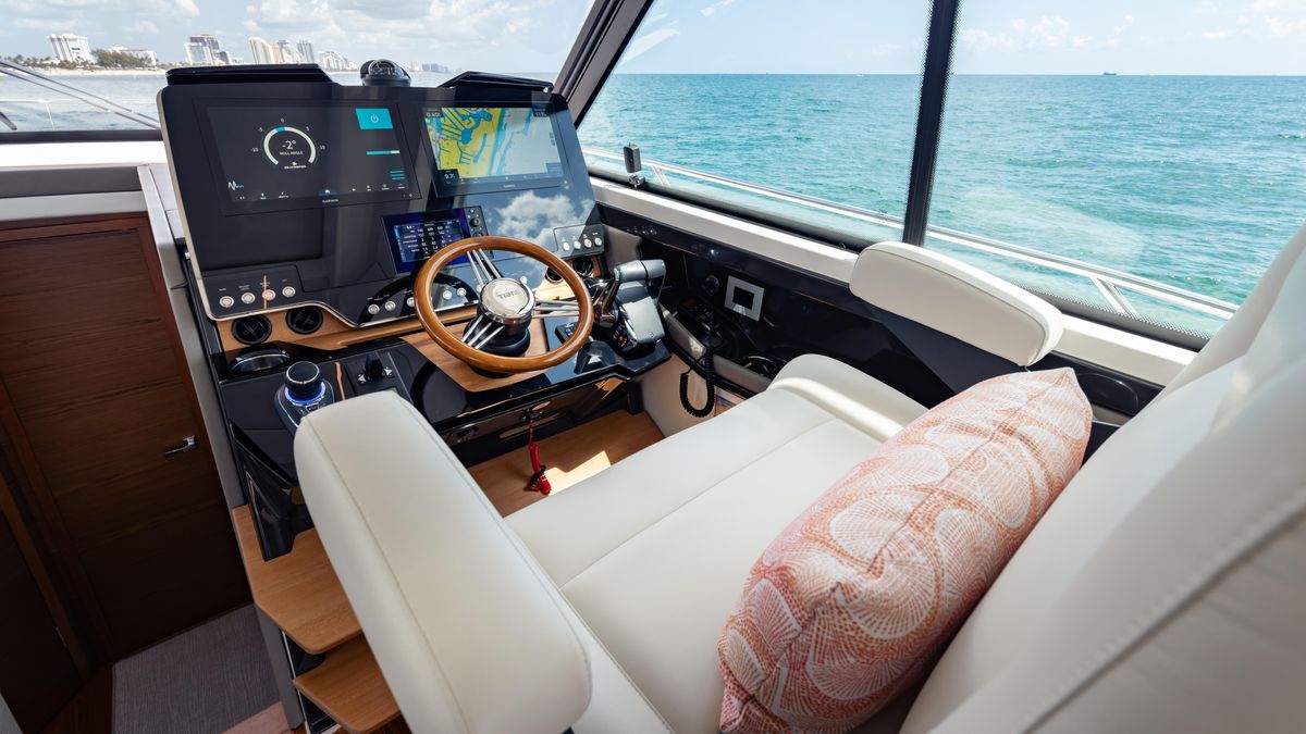 2024 Tiara Yachts 48 